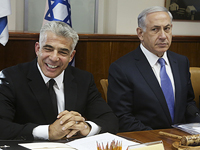 Яир Лапид и Биньямин Нетаниягу в 2014 году