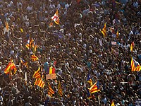 В марше против террора в Барселоне приняли участие король Испании и премьер-министр