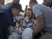 Российский космонавт и двое американских астронавтов вернулись на Землю после работы на МКС