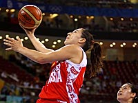 Бывшая баскетболистка сборной России официально признана самой длинноногой женщиной планеты