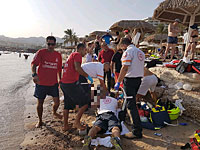 На эйлатском пляже на Красном море утонул мужчина