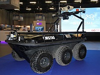 Еще одно сухопутное роботизированное средство AMSTAF 6 было показано на выставке израильской компанией Automotive Robotic Industry Ltd. Ранее данная разработка демонстрировалась совместно с компанией Rafael, которая, как сообщалось, также принимала участи