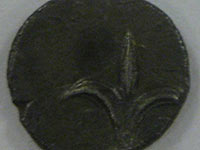 Монета автономного правительства провинции Иудеии под властью Персии, IV век до нэ. Этот рисунок использовался при чеканке израильских монет номиналом в 1 шекель