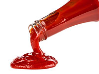 Фирма "Осем" отзывает с прилавков кетчуп из-за "необычного вкуса"