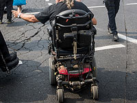 Активисты за права инвалидов блокировали 4-е шоссе возле Явне    