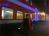 В Лоде поезд врезался в застрявший на путях автомобиль: есть пострадавшие  