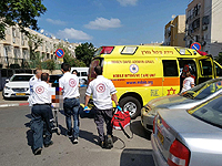 В Тель-Авиве мужчина упал с крыши четырехэтажного здания