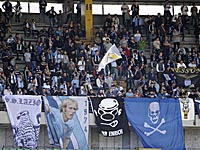 Полиция установила личности фанатов, расклеивавших антисемитские стикеры на стадионе "Лацио"