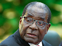 Президент Зимбабве уходит в отставку &#8211; чтобы "облегчить трансфер власти"