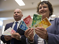 Руководству государства Израиль представлены новые банкноты