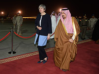 Британский премьер Тереза Мэй второй раз за год посетила Саудовскую Аравию