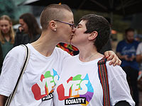   Парламент Австралии легализовал однополые браки