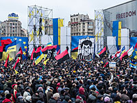 Соратники Саакашвили проводят акцию на Майдане: они требуют импичмента Порошенко 