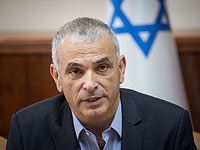 Министр финансов и глава партии "Кулану" Моше Кахлон объявил, что его партия не поддержит в первом чтении законопроект о еврейском характере государства.