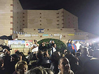  В Ашдоде проходит митинг против закона, "закрывающего" магазины в шаббат