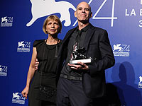 Лаура и Шмуэль Маоз на церемонии награждения 74-го Венецианского кинофестиваля. 9 сентября 2017 года   