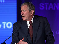Джордж Буш-младший обвинил Россию во вмешательстве в президентские выборы