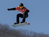 Российский сноубордист получил травму в полуфинале