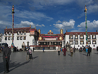 В Тибете горит буддийский монастырь, объект всемирного наследия UNESCO