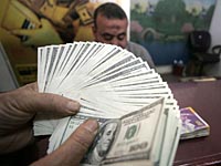 Катар переведет дополнительно 9 млн долларов правительству Газы