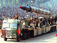 Индия провела успешные испытания баллистической ракеты Agni-II