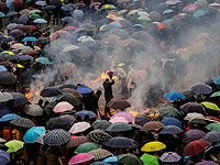 В дыму и огне: поклонение богу удачи в Китае. Фоторепортаж 