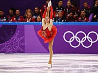 Олимпийской чемпионкой стала Алина Загитова. Евгений Медведева завоевала серебро