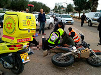 Грузовик сбил мотоциклиста на въезде в мошав Кадима