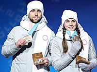 Российский керлингист, лишенный олимпийской медали, отрицает, что к "мельдониевой истории" причастна его бывшая подруга
