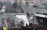 Захвачены корабли ВМС Украины, включая единственную субмарину