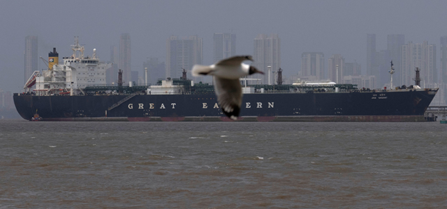 Трамп отдал приказ блокировать Ормузский пролив