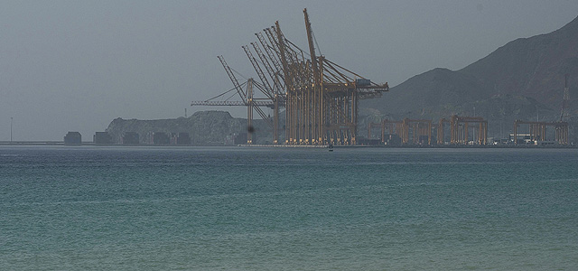 В результате взрыва в Оманском заливе повреждено израильское судно