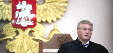 Верховный суд России отстранил "Яблоко" от участия в выборах