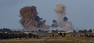 SOHR: ЦАХАЛ атакует объекты армии Асада и "Хизбаллы" на юге Сирии, есть убитые и раненые