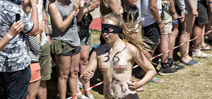 Фестиваль в Роскилле: голые забеги для любителей "халявы". ФОТО