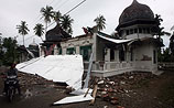 Землетрясение магнитудой 8,9 около побережья Индонезии. Подробности