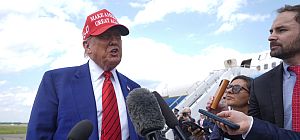 Трамп заявил, что ему трудно требовать от Нетаниягу остановить войну, когда Израиль побеждает