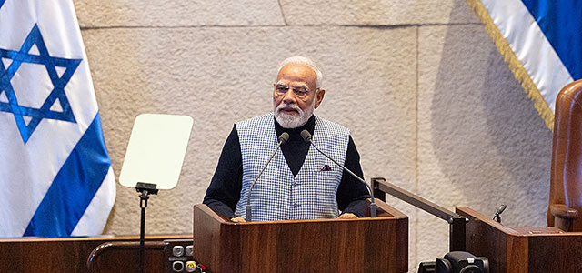 Нарендра Моди выступил перед Кнессетом: "Мы разделяем вашу боль и стоим рядом с Израилем"