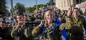 Новобранцы бригады "Хашмонаим" у Стены Плача: харедим идут в ЦАХАЛ. Фоторепортаж