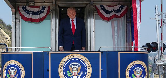 Трамп в интервью CNBC: Иран "примерно согласился" на требования США, война была "денуклеаризацией"