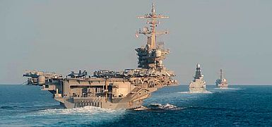 Виткофф и Кушнер посетили авианосец Abraham Lincoln. СМИ: это послание Ирану