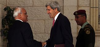 Керри уговаривает ООП и Израиль заключить соглашение