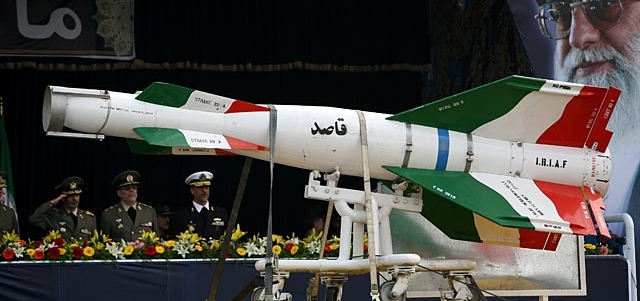 Иран называет ракетную программу мирной, угрожая Израилю
