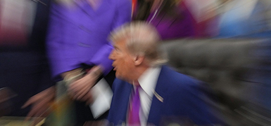 Трамп опроверг сообщения о прекращении переговоров с Ираном
