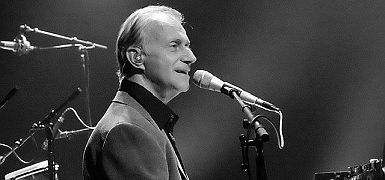 Умер израильский певец и композитор Мати Каспи