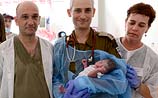 На Филиппинах в израильском госпитале родился младенец Израиль