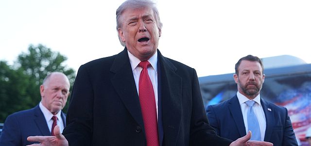 Трамп о ситуации в Иране: "Перемирие по-прежнему действует"