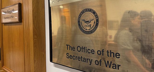 «Пентагон» переименован в Министерство войны. Правда ли это?