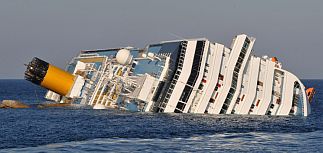 У берегов Италии затонуло судно Мики Арисона