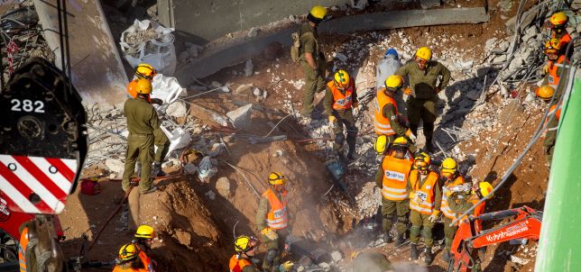 Обнаружено тело еще одного погибшего при обрушении парковки в Тель-Авиве